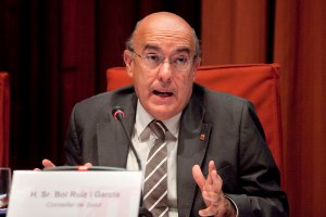 CONSELLER SALUT BOI RUIZ COMPAREIX A LA COMISSIO DE SALUT DEL PARLAMENT BARCELONA FOTO CRISTINA CALDERER CC ARA 28 07 2011